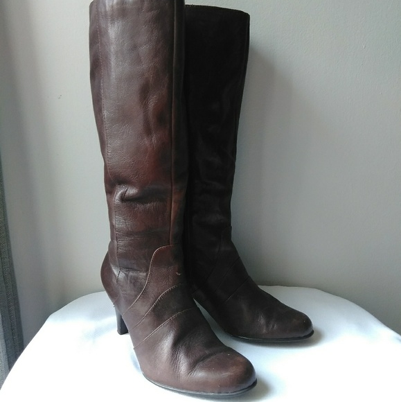 Born Brown Boots - Picture 1 of 8